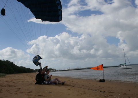 Skydive Hervey Bay - Hotel VIC 2
