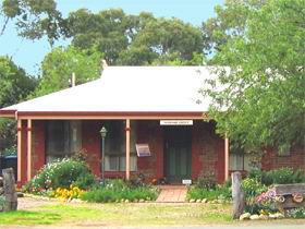 Stacey Studio Gallery & Almond Grove B&B - Hotel VIC 0