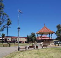 Gladstone Square - Hotel VIC