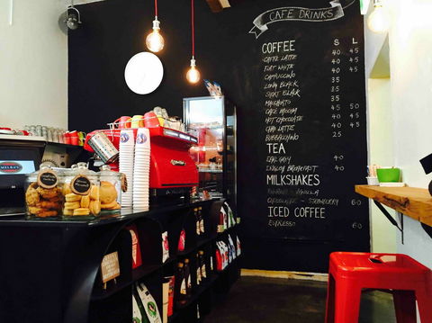 Melbas Chocolate & Confectionary - Hotel VIC 1