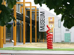 Queen Victoria Museum And Art Gallery - Hotel VIC 0