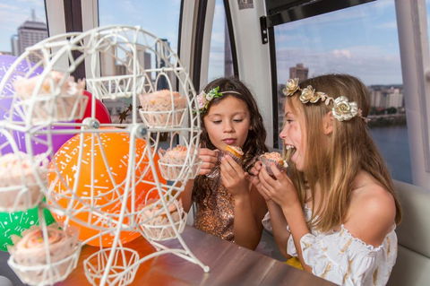 The Wheel Of Brisbane - Hotel VIC 2