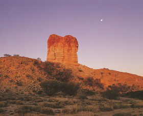 Chambers Pillar Historical Reserve - Hotel VIC 0