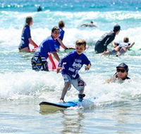 Coolum Surfing School - Hotel VIC