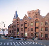 Ken Done Gallery - Hotel VIC