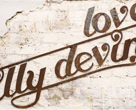 Love, Tilly Devine - Hotel VIC 0