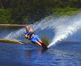 WOW Walking On Water - Hotel VIC 0