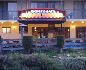 Donegans Licensed Steakhouse - Hotel VIC 0