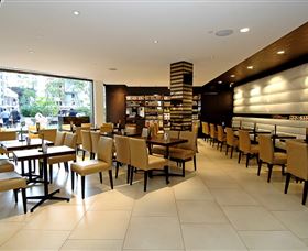 Lindt Chocolate CafÃ© George Street - Hotel VIC 0