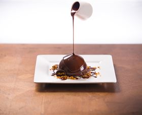 Lindt Chocolate CafÃ© George Street - Hotel VIC 1
