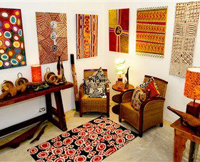 Bouddi Gallery - Contemporary Aboriginal Art - Hotel VIC 2