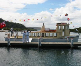 Central Coast Ferries - Hotel VIC 0