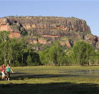 Sandstone and River Bushwalk