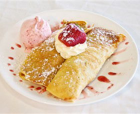 The Big Strawberry - Hotel VIC 4
