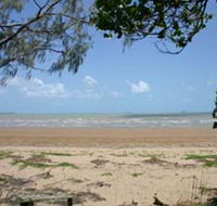 Armstrong Beach - Hotel VIC