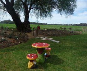 Rich Glen Olives - Hotel VIC 4