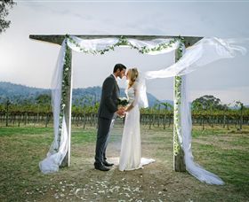 Amulet Vineyard And Beechworth Cider - Hotel VIC 1