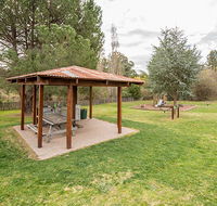 Bill Lyle Reserve picnic area - Hotel VIC