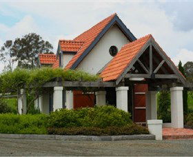 Travertine Wines - Hotel VIC 0