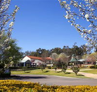 Hunter Valley Gardens Shopping Village - Hotel VIC