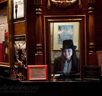 The Magicians Cabaret - Hotel VIC