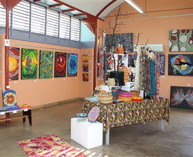 Dunghutti Ngaku Aboriginal Art Gallery - Hotel VIC 0