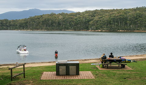 Corunna Picnic Area - Hotel VIC 3