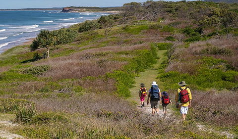 Angourie To Brooms Head - Hotel VIC 3