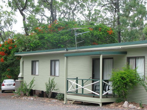 Capricorn Caves - Hotel VIC 3