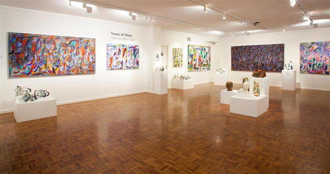 Noosa Regional Gallery - Hotel VIC 3