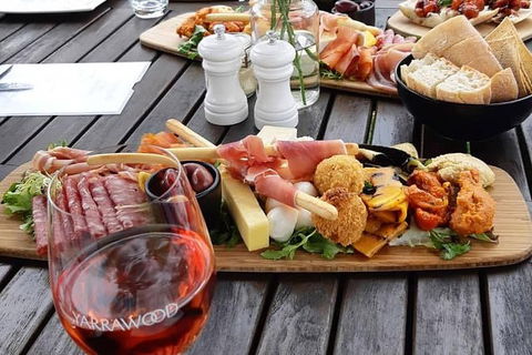 CHEVY CONVERTIBLE Package For 4 -Wine Lunch Cheese & Chocolate From Yarra Valley - Hotel VIC 6