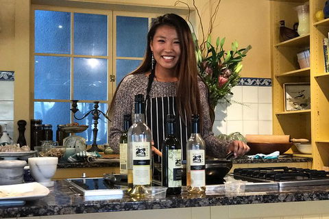 Barossa Valley Via Hahndorf ( Historical German Village ) Inc Maggie Beers Farm - Hotel VIC 16