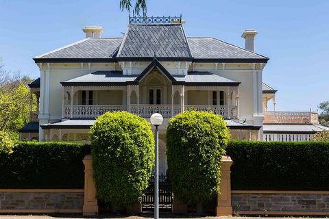 Historic Adelaide & Architecture 90- Minute Pedicab Experience - Hotel VIC 5