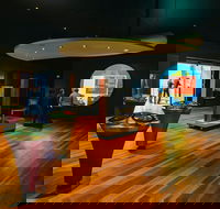 Australian Wine Discovery Tour with Tastings - Hotel VIC