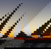Magnetic Island Sunset Sail - Hotel VIC