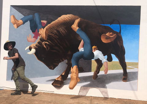 Big Bull Mural - Hotel VIC 0