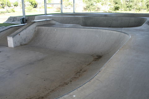 Longreach Skate Park - Hotel VIC 1