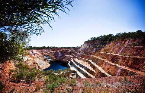 Peak Hill Open Gold Mine - Hotel VIC 0