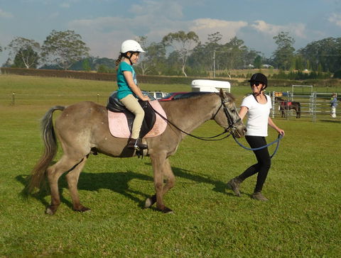 Port Macquarie Horse Riding Centre - Hotel VIC 1