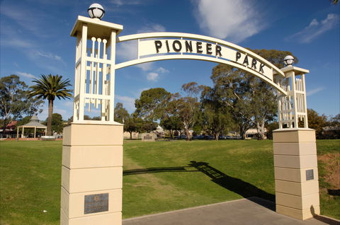 Gawler Historic Main Street Walking Tour - Hotel VIC 2