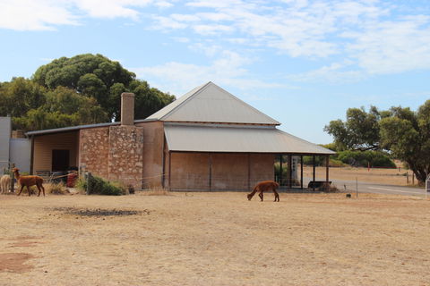 Central Greenough - Hotel VIC 2