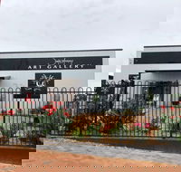 John Murray Art Gallery - Hotel VIC