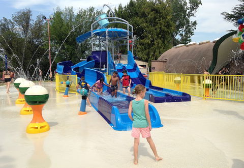 Queanbeyan Pool And Aquatic Centre - Hotel VIC 0