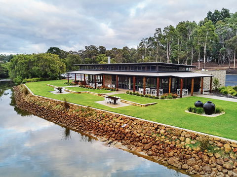 Lakeside Function Centre - Eight Willows Retreat - Hotel VIC 2