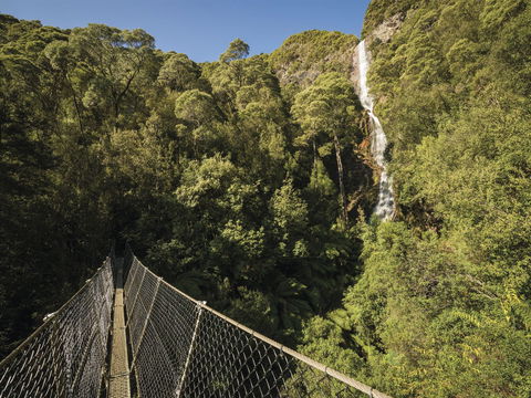 Montezuma Falls - Hotel VIC 1