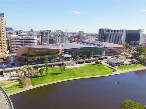 Adelaide Convention Centre - Hotel VIC 2