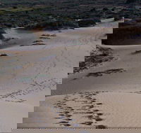 Foreshore Walk Mungo National Park - Hotel VIC