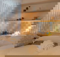 Sensaura Day Spa - Hotel VIC