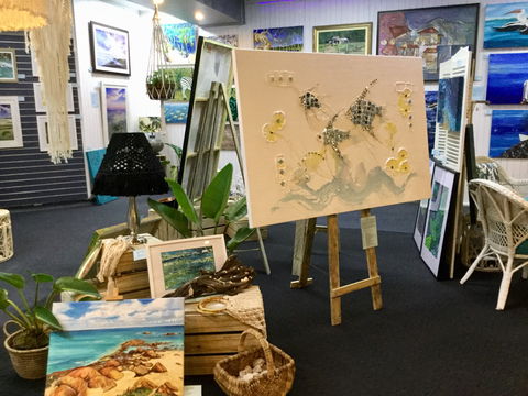 Straddievarious Gallery - Hotel VIC 0
