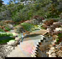 18 Hole Mini Golf - Club Husky - Hotel VIC